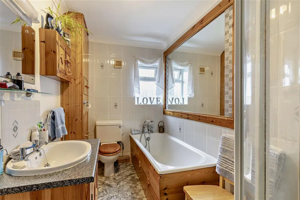 Helpston Road, Ailsworth, PE5, photo 11