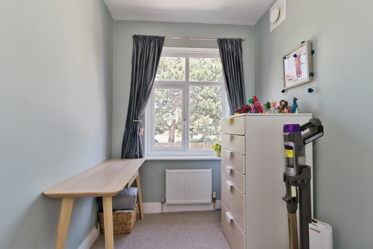 Camdale Road, London, SE18, photo 17