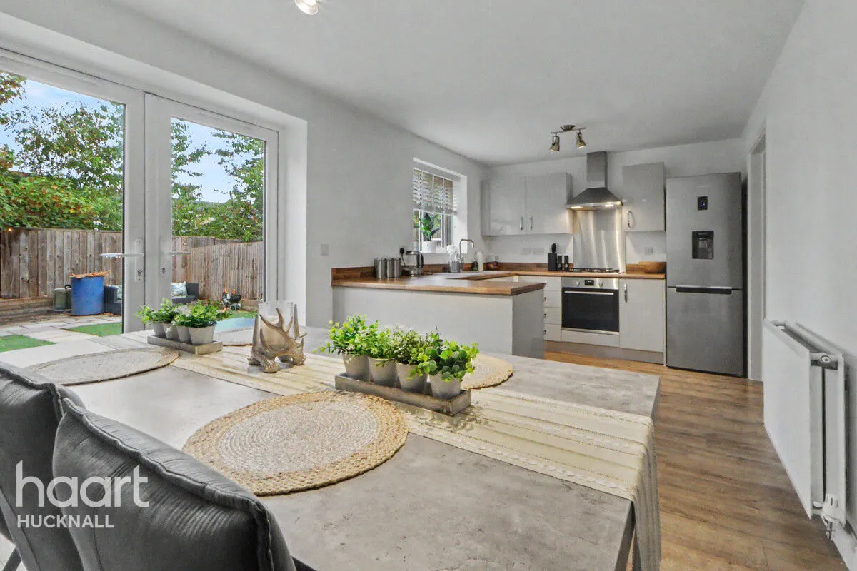 Turner Grove, Nottingham, NG15, photo 4