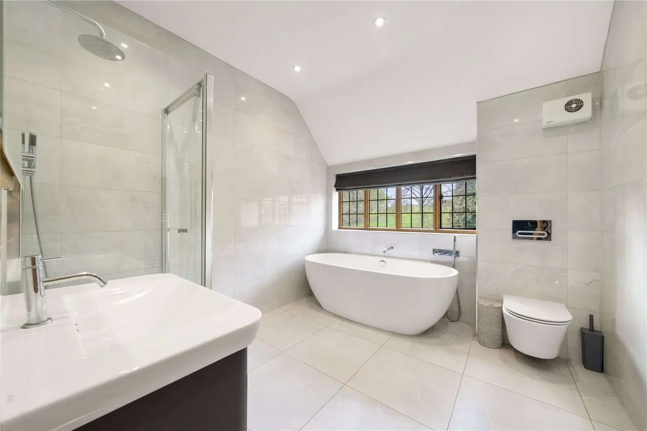 Summerhill, Goudhurst, Cranbrook, Kent, TN17 1JT, photo 12