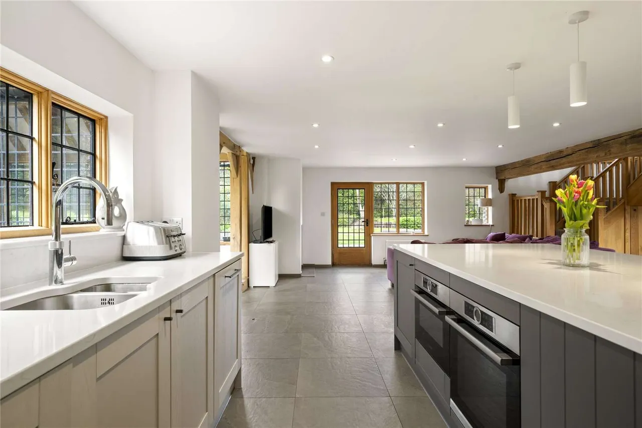Summerhill, Goudhurst, Cranbrook, Kent, TN17 1JT, photo 5