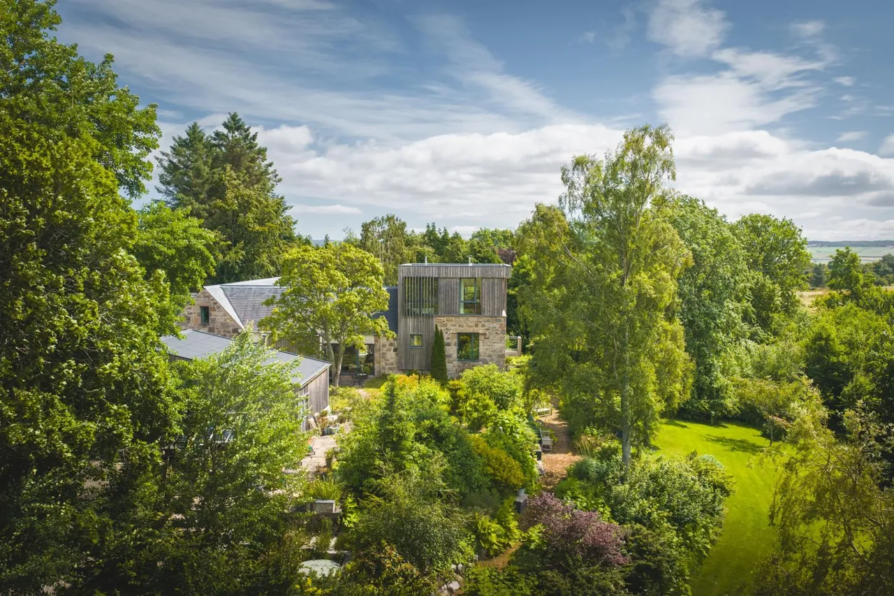 6 bed house for sale, Bogbain Mill, Conon Bridge, IV7