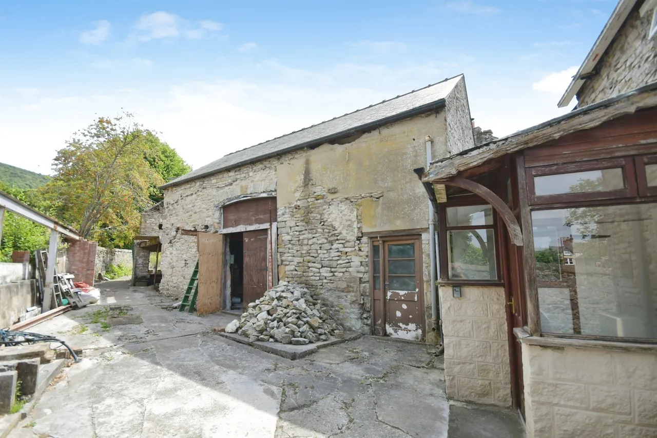Church Street, Bradwell, S33, photo 11