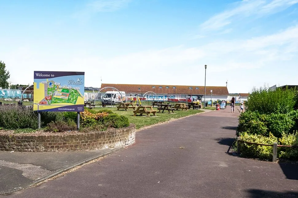 King Edward Road, Gillingham, Kent, ME7, photo 9