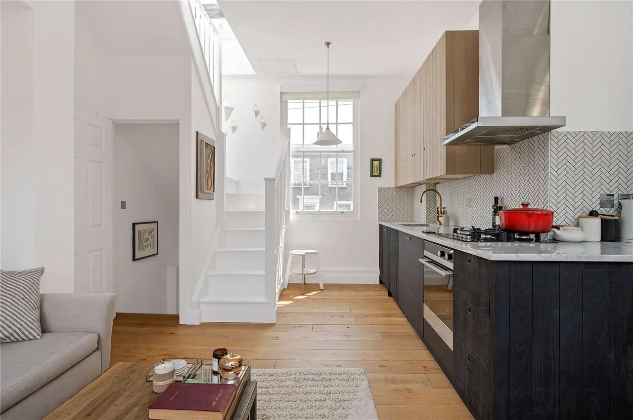 1 bed house for sale, Arlington Square, Islington, N1