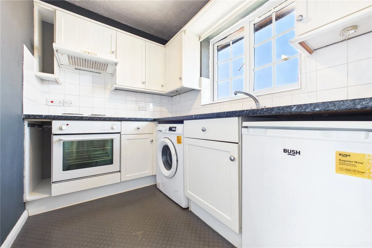 Alderfield Close, Theale, RG7, photo 3