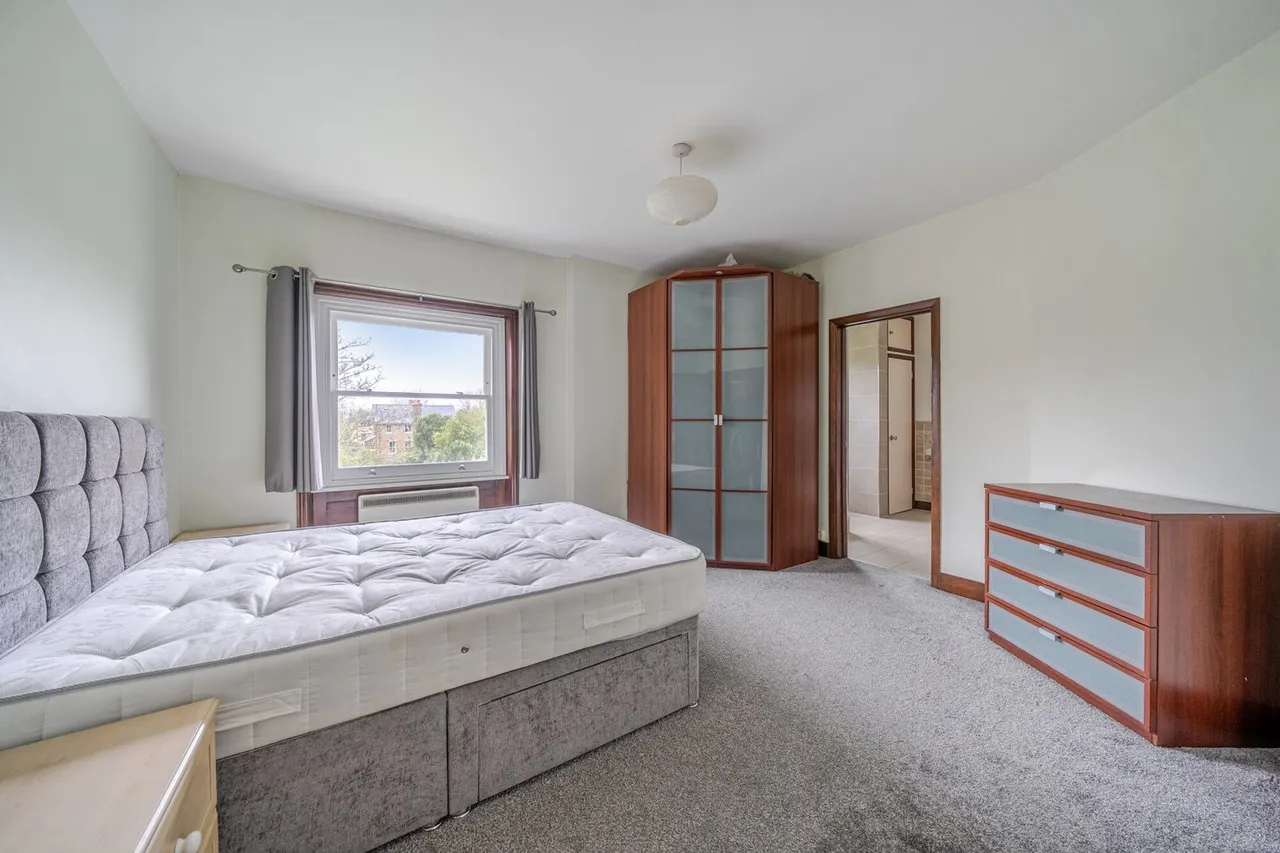 Kidbrooke Park Road, SE3, photo 8