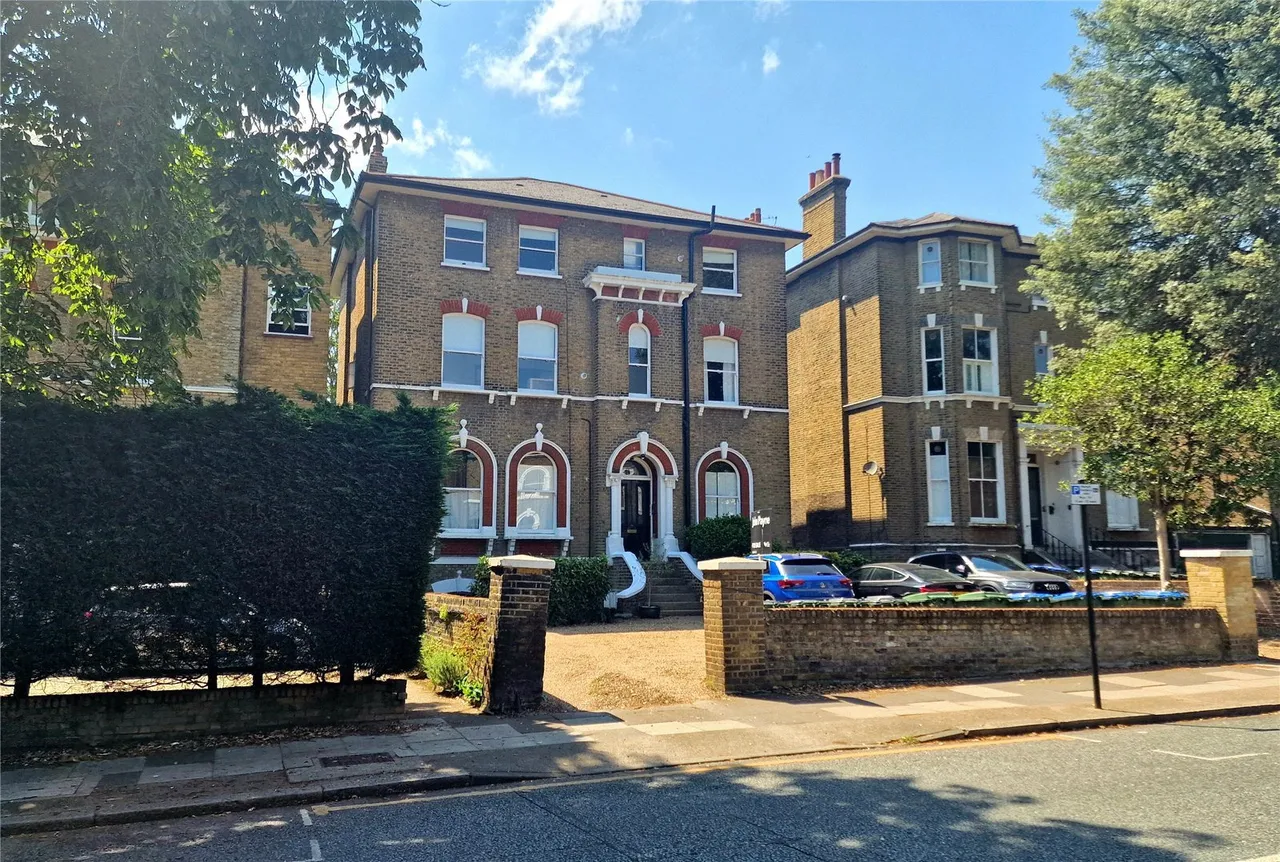 Kidbrooke Park Road, SE3, photo 18
