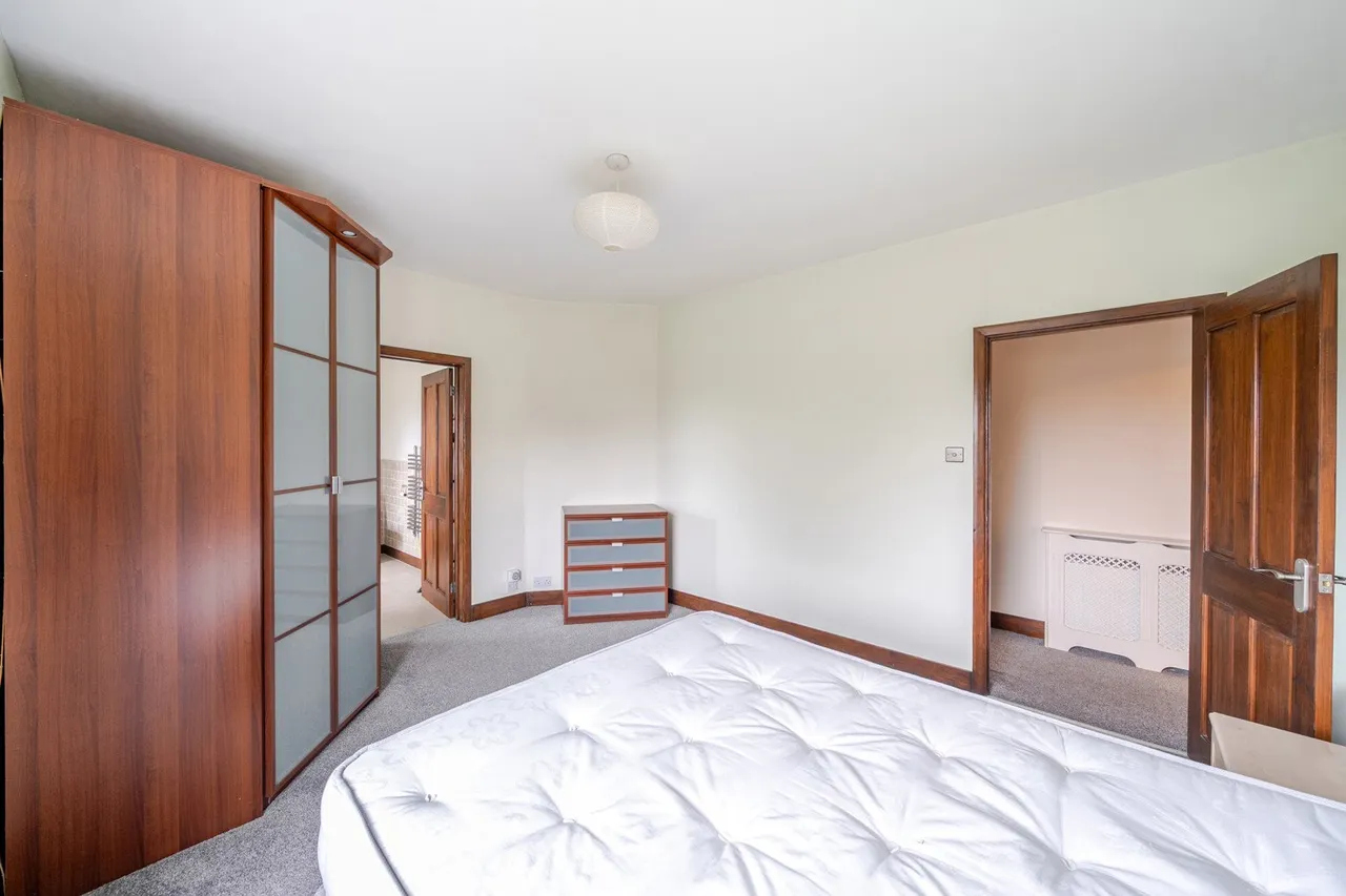 Kidbrooke Park Road, SE3, photo 17