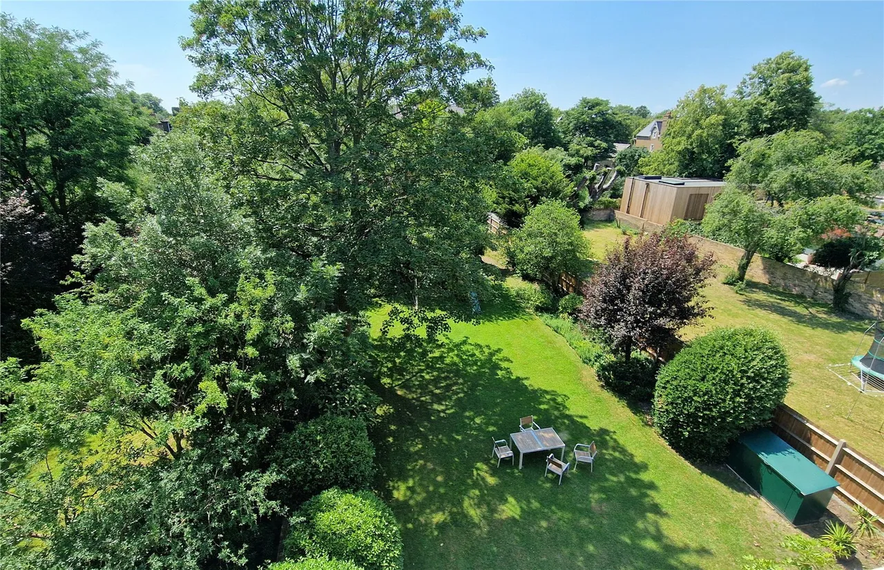 Kidbrooke Park Road, SE3, photo 10