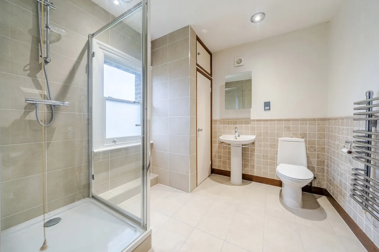 Kidbrooke Park Road, SE3, photo 9