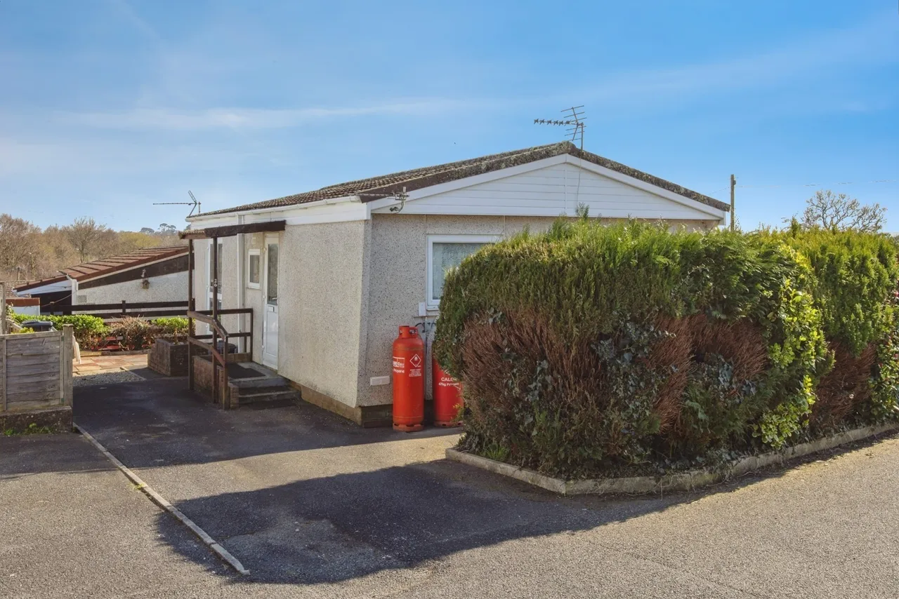 Warwick Drive, Buckler Village, PL25, photo 21