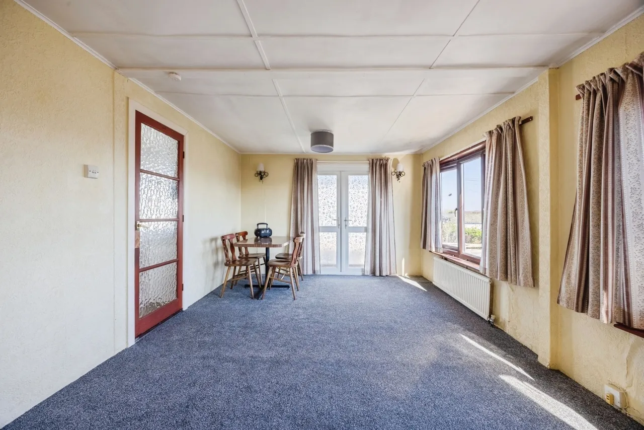 Warwick Drive, Buckler Village, PL25, photo 15