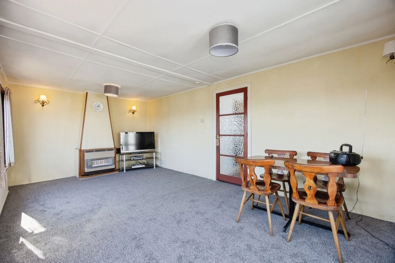 Warwick Drive, Buckler Village, PL25, photo 3