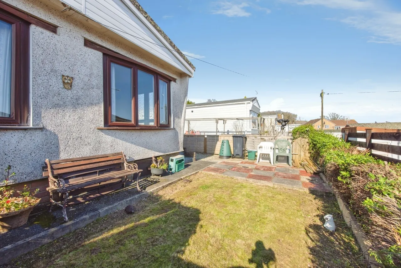 Warwick Drive, Buckler Village, PL25, photo 10