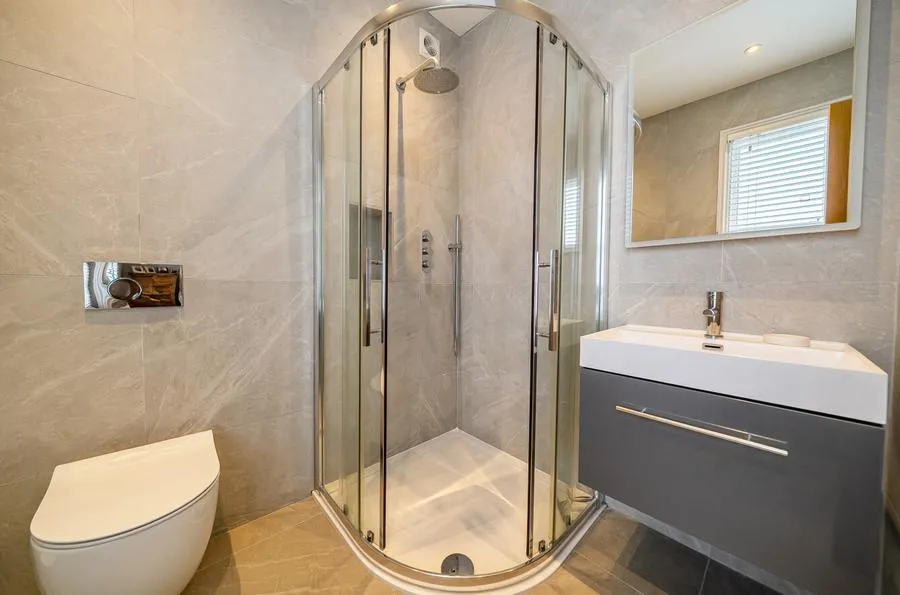 Montagu Road, Datchet, SL3, photo 13
