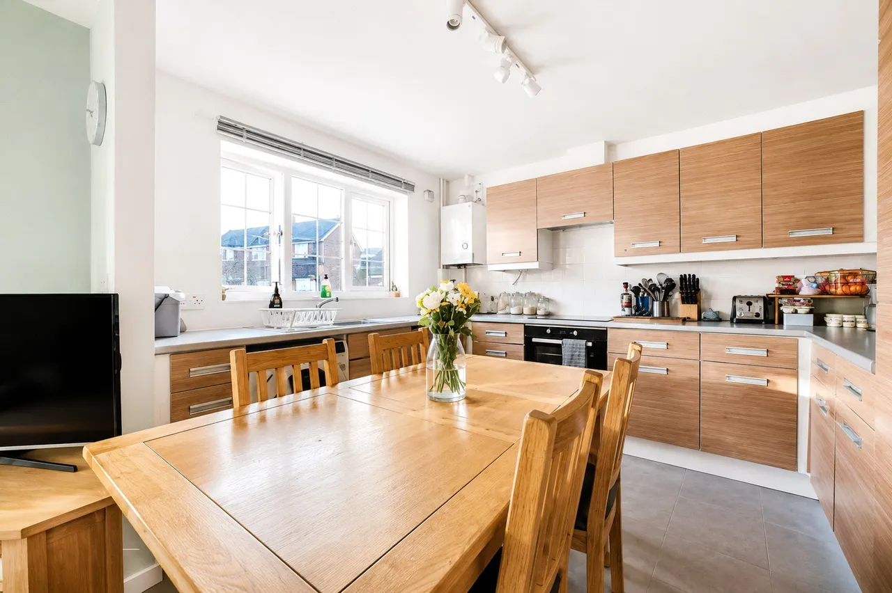 Dorlcote Way, Witley, GU8, photo 4