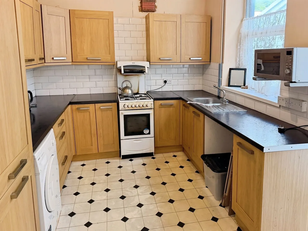 Commercial Street, Caerphilly, CF83, photo 5
