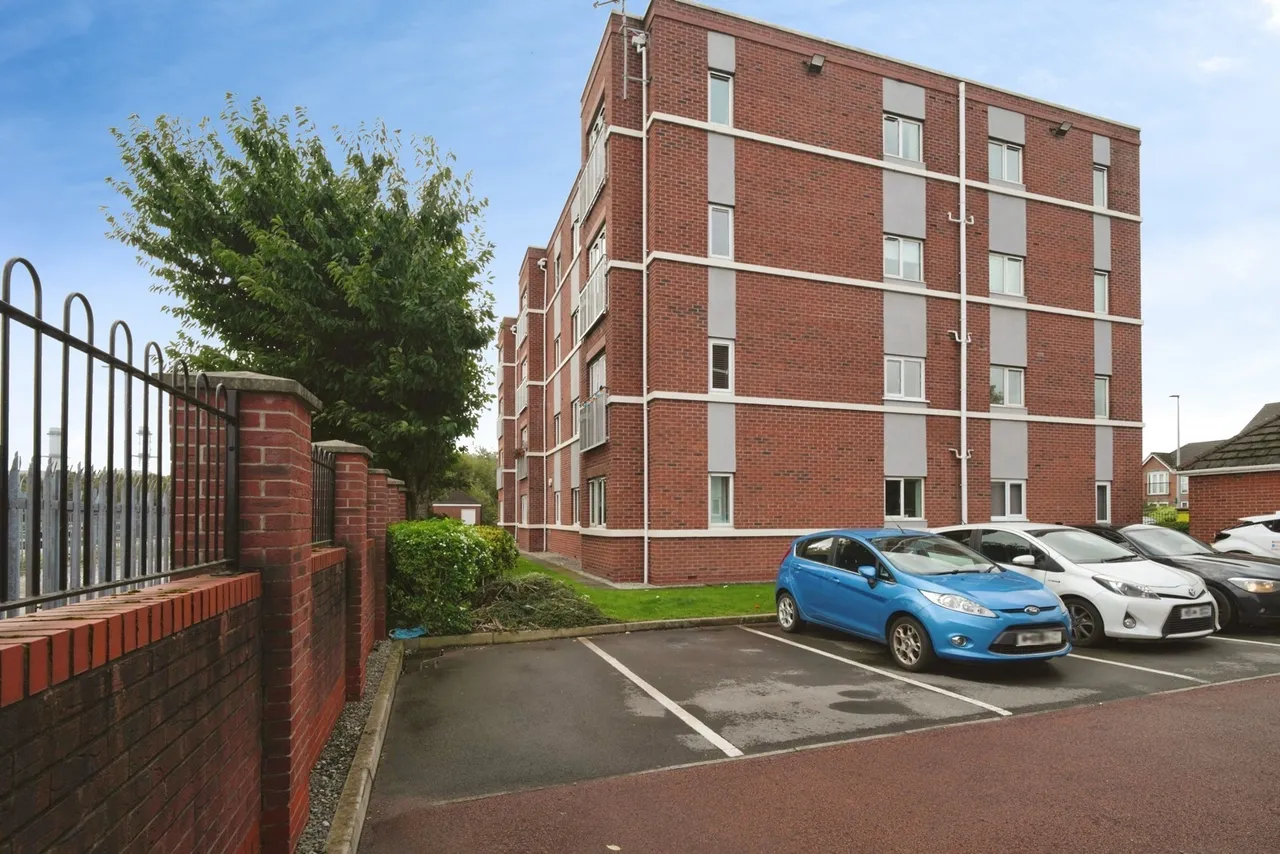 Forebay Drive, Irlam, M44, photo 21