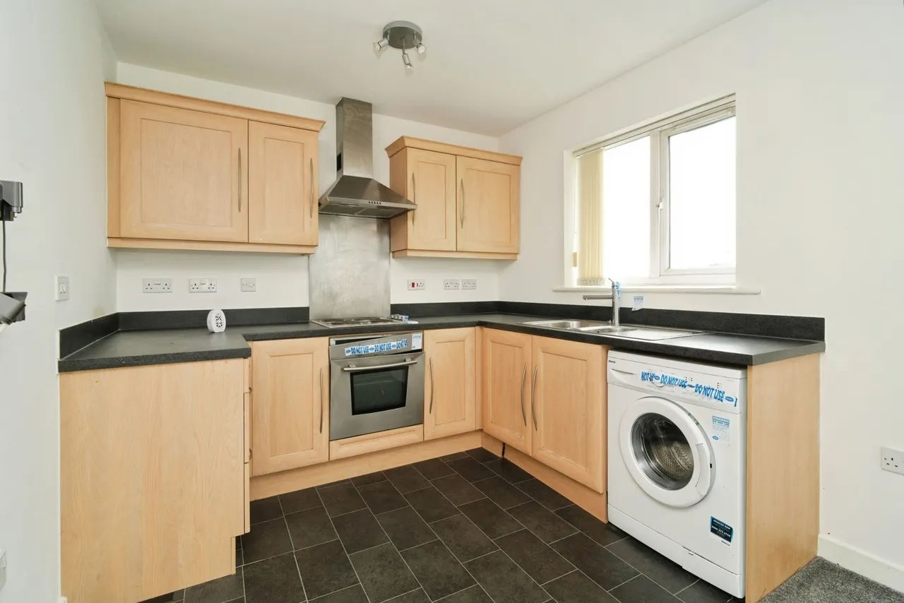 Forebay Drive, Irlam, M44, photo 5