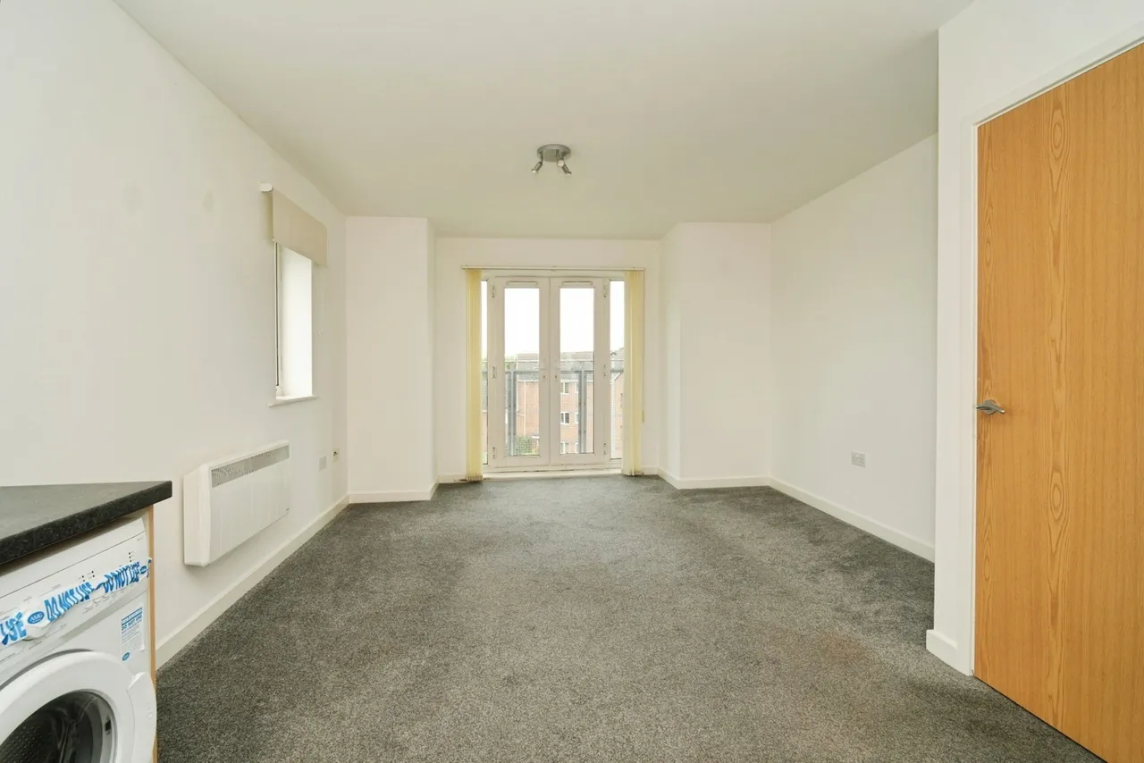 Forebay Drive, Irlam, M44, photo 6