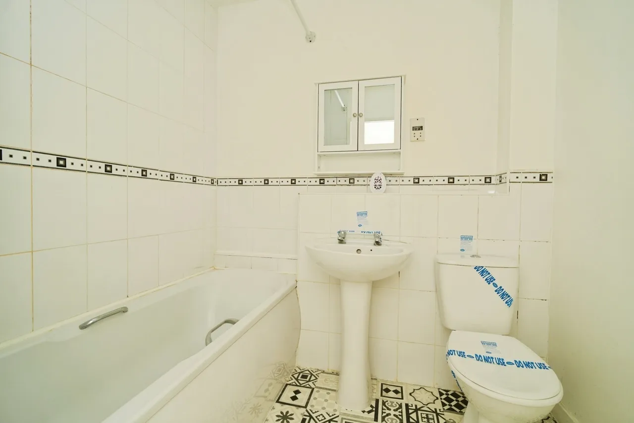 Forebay Drive, Irlam, M44, photo 15