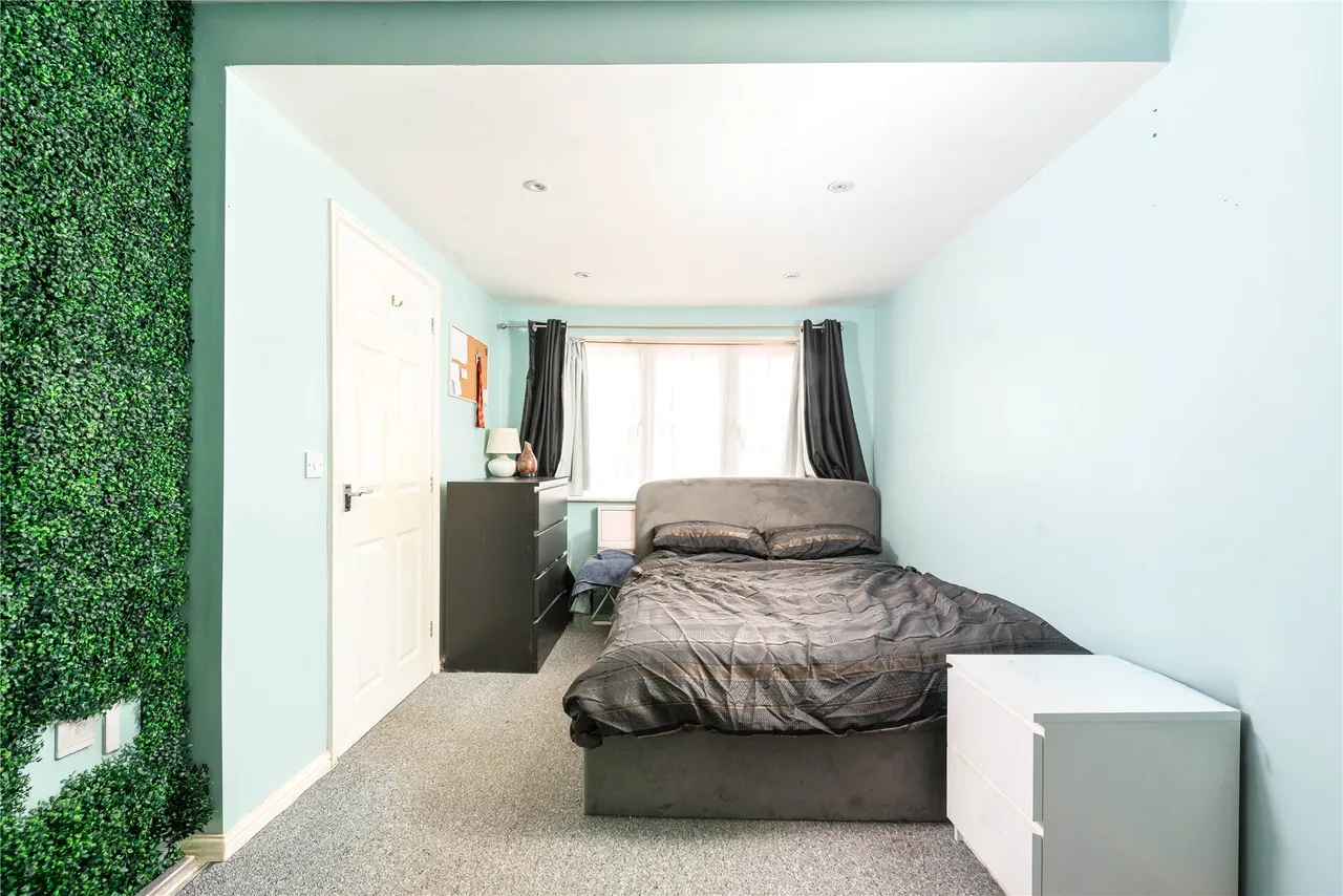 The Spinney, Grange Park, NN4, photo 14