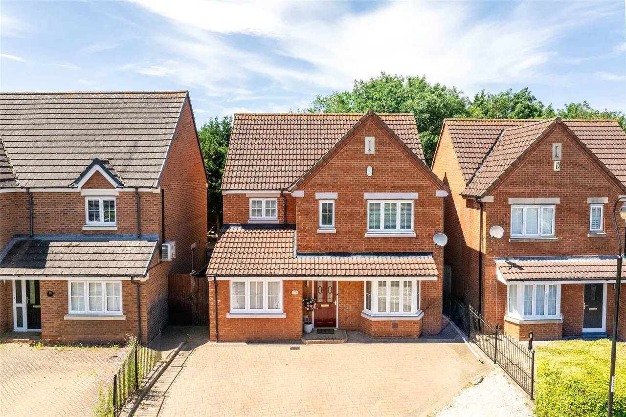 4 bed house for sale, The Spinney, Grange Park, NN4