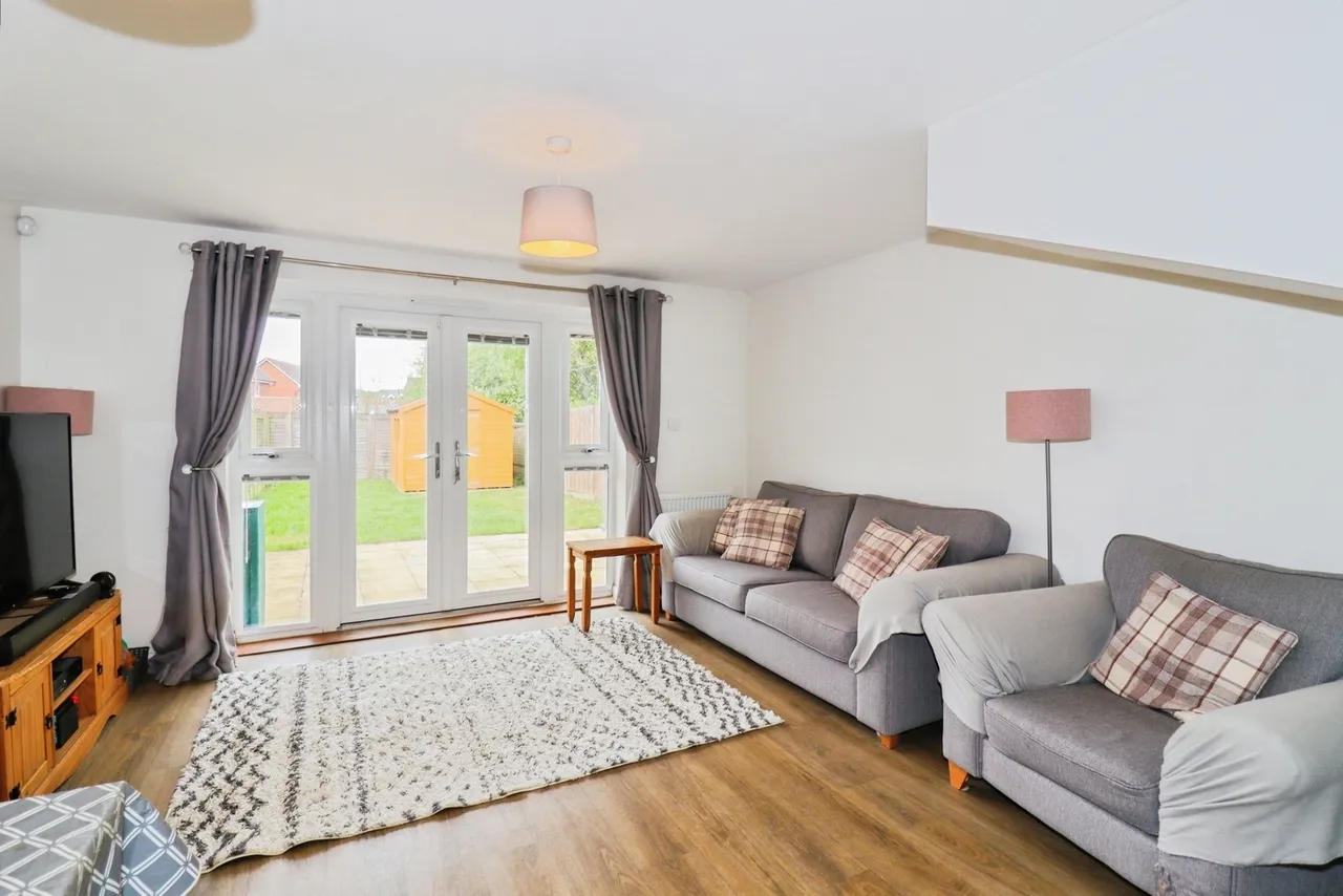 Valetta Drive, Carbrooke, Norfolk, IP25, photo 2