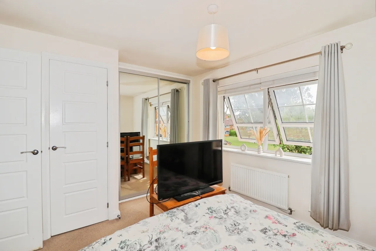 Valetta Drive, Carbrooke, Norfolk, IP25, photo 13
