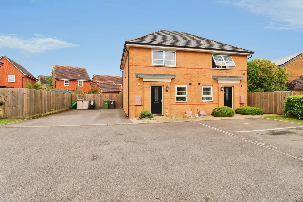 Valetta Drive, Carbrooke, Norfolk, IP25, photo 24