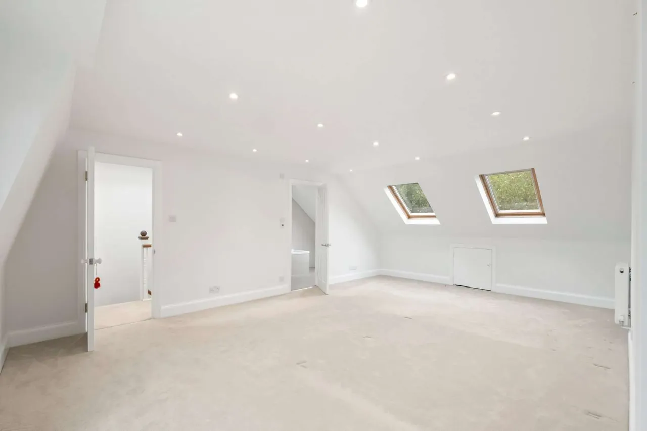 Magdalen Road, London, SW18, photo 8