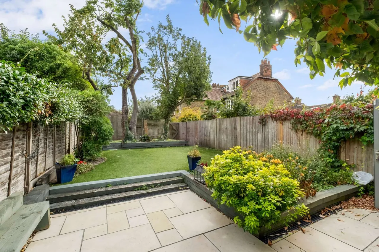 Magdalen Road, London, SW18, photo 4