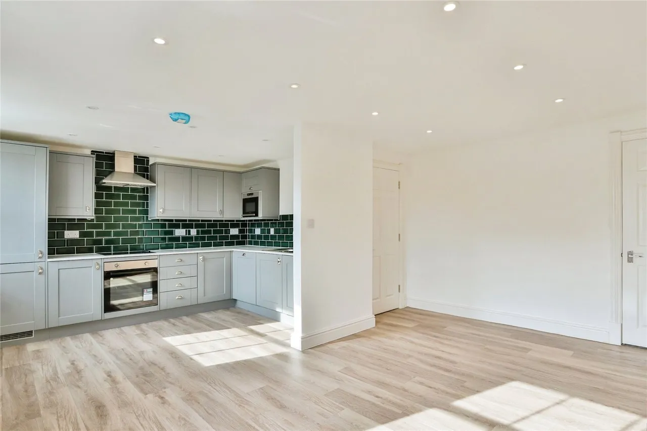 High Street, Poole, BH15, photo 5