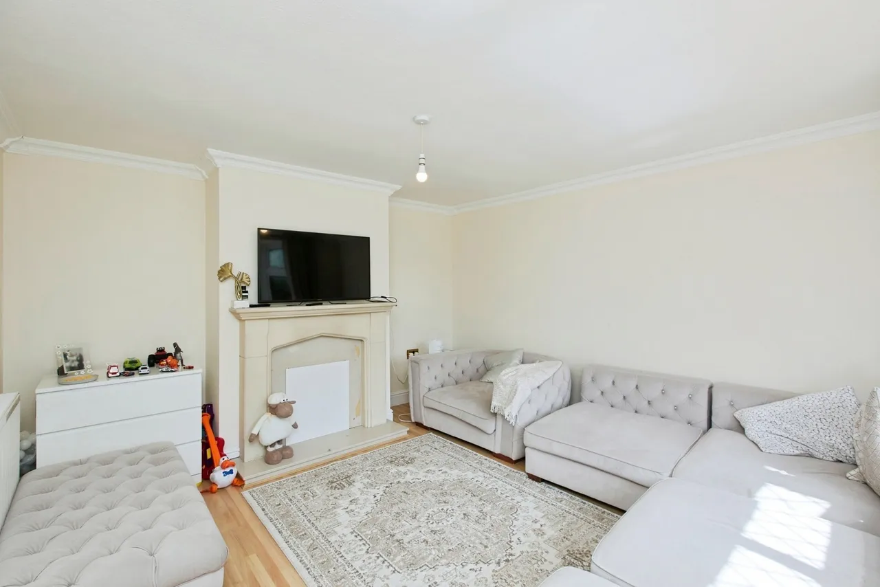 Arthur Hind Close, Derby, DE22, photo 5