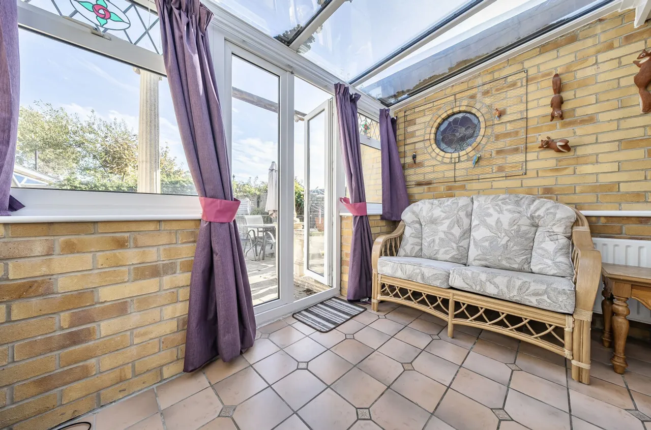Wheatfield Road, Selsey, PO20, photo 12