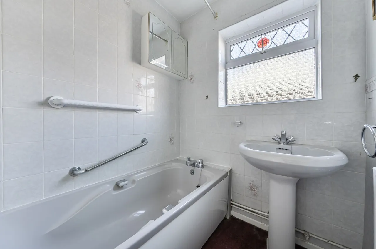 Wheatfield Road, Selsey, PO20, photo 19
