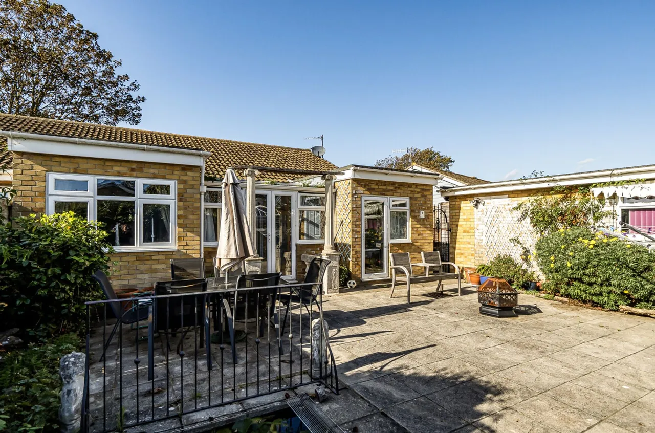 Wheatfield Road, Selsey, PO20, photo 22