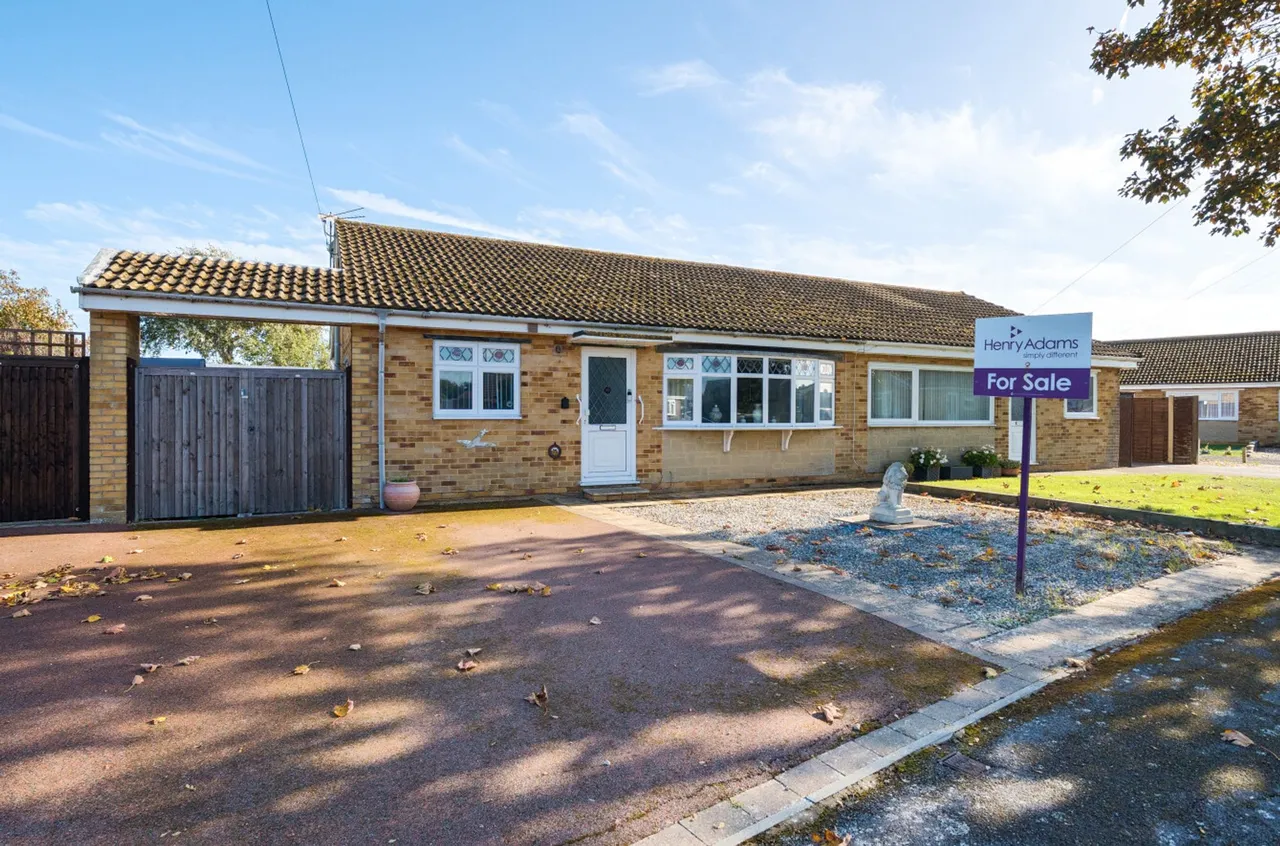 3 bed property for sale, Wheatfield Road, Selsey, PO20