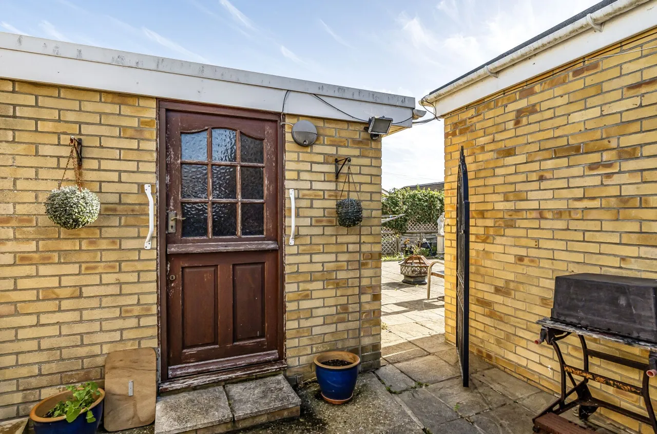 Wheatfield Road, Selsey, PO20, photo 23