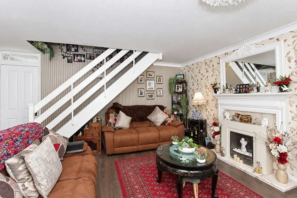 Gwynne Close, Tring, Hertfordshire, HP23 5EN, photo 3