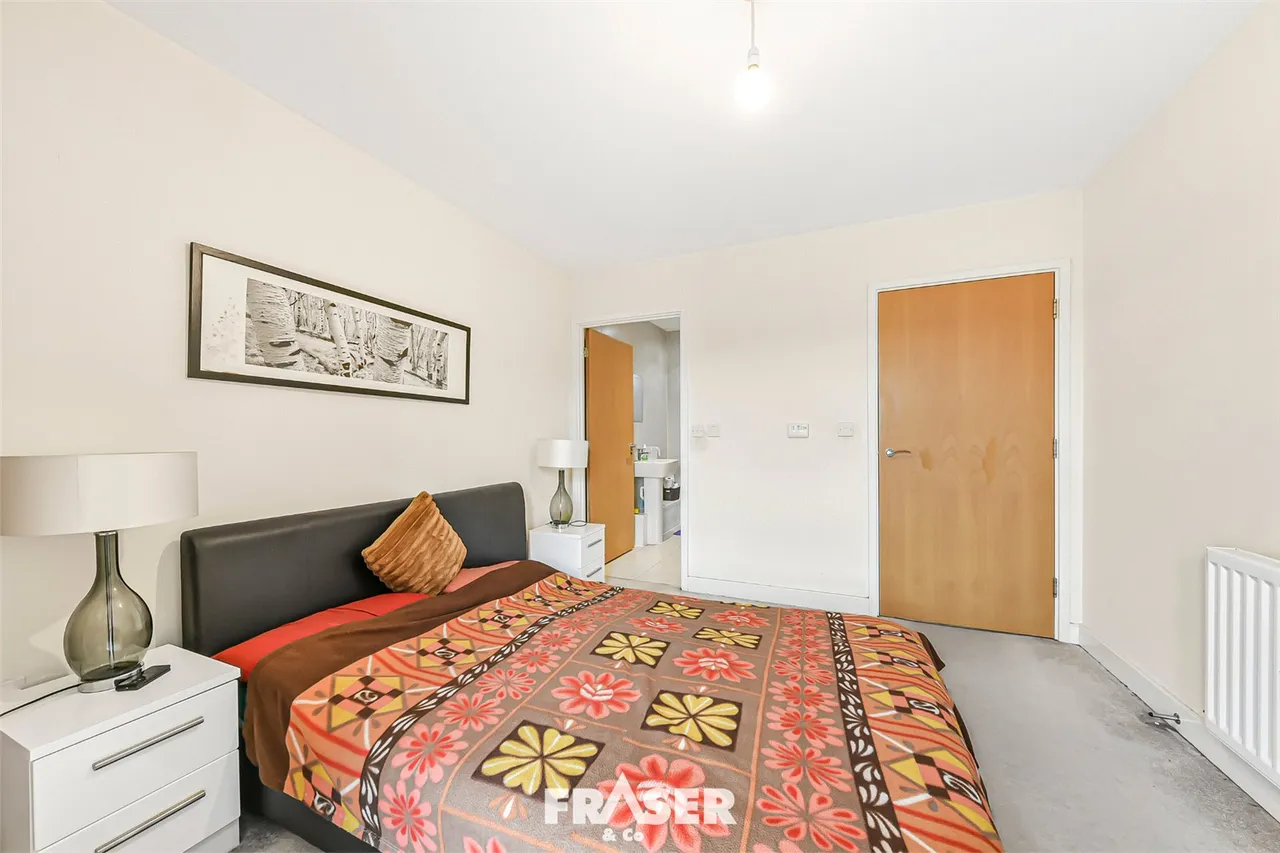 Clarence Avenue, Gants Hill, IG2, photo 8