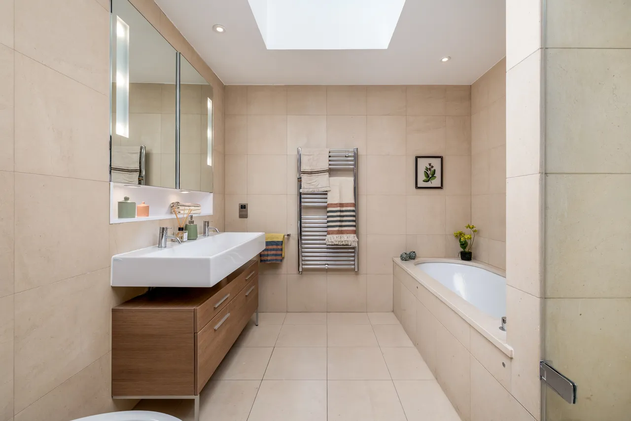 Welbeck Street, Marylebone, London, photo 12