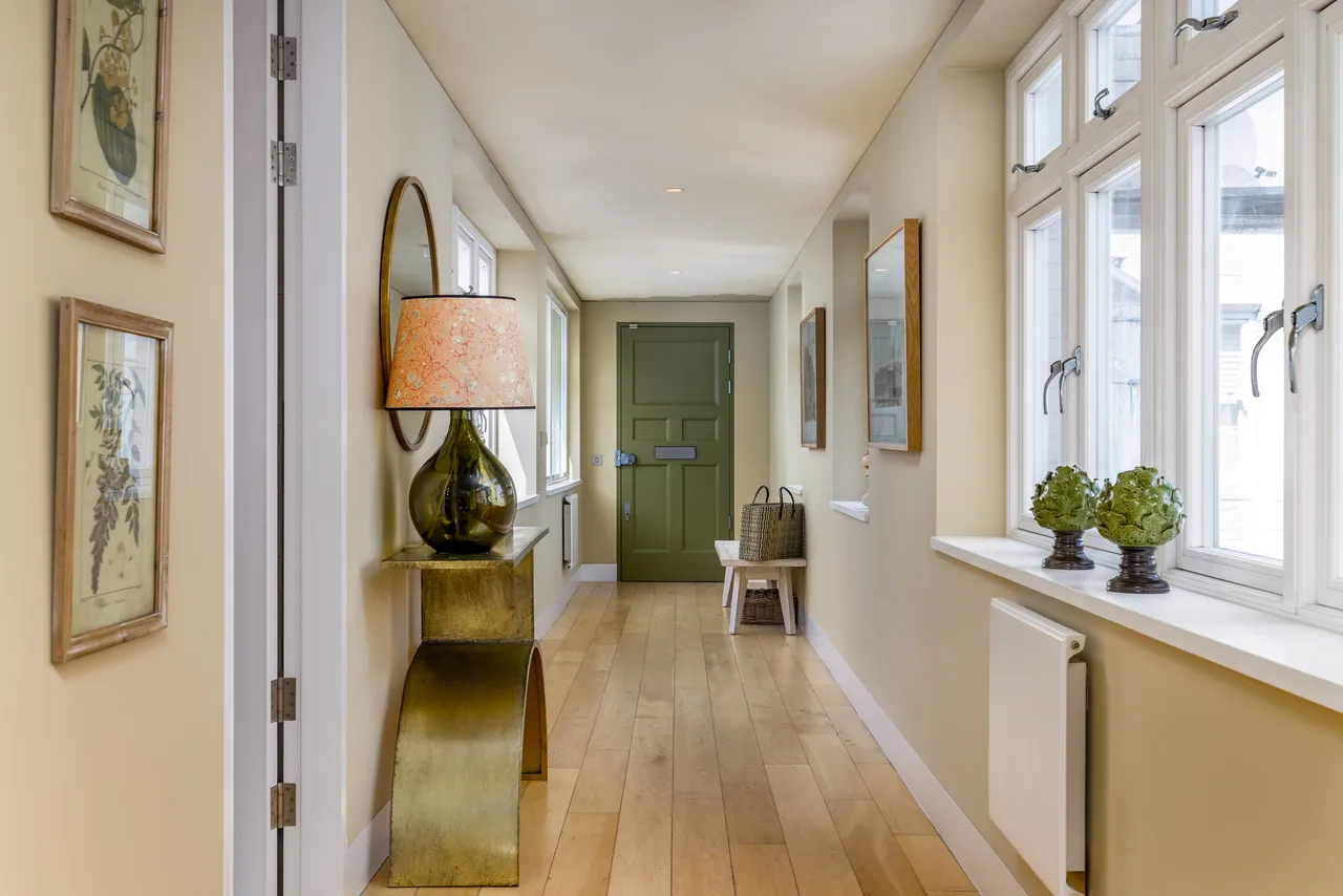 Welbeck Street, Marylebone, London, photo 6