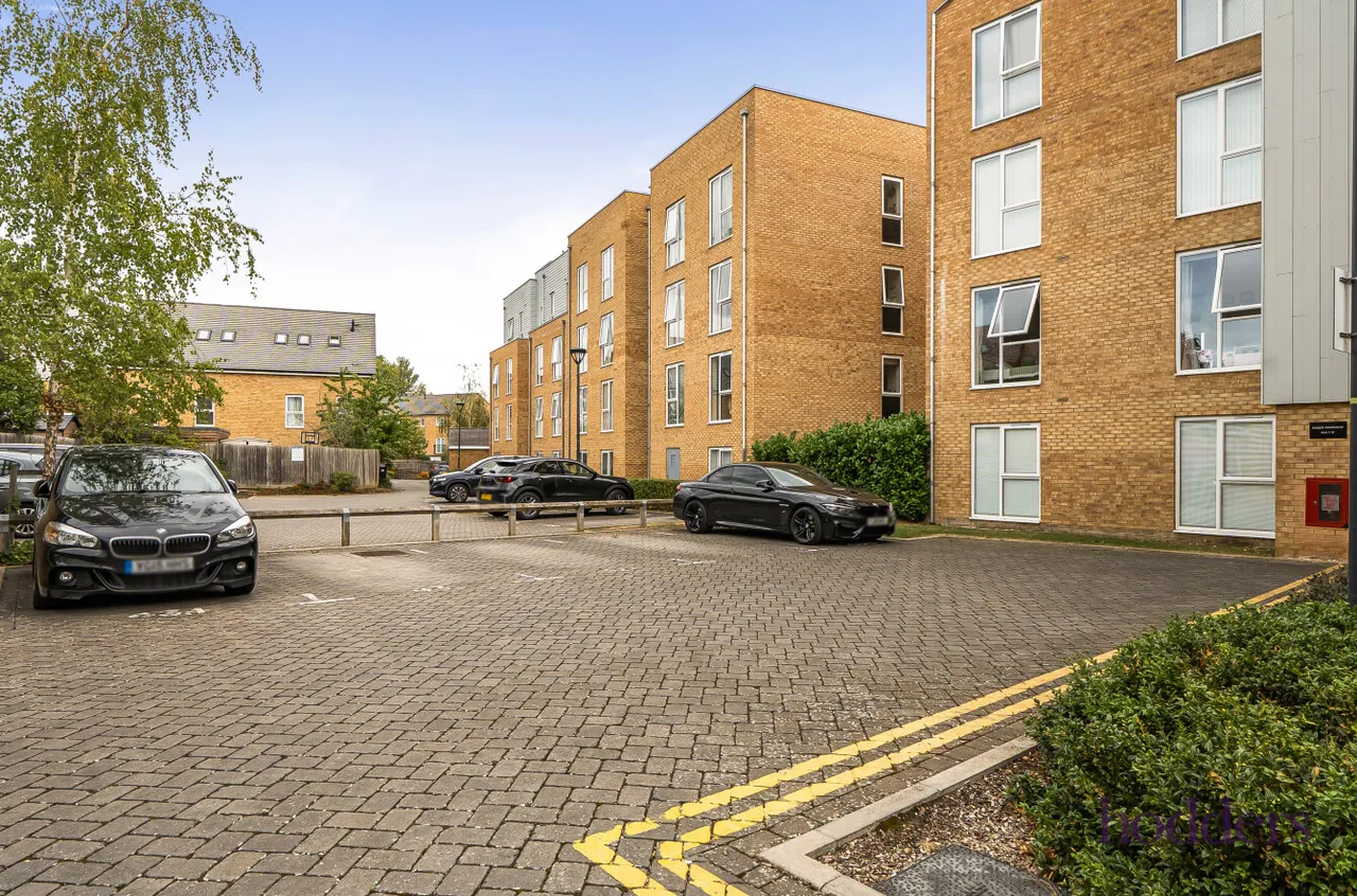 Hawker Drive, Addlestone, KT15, photo 24