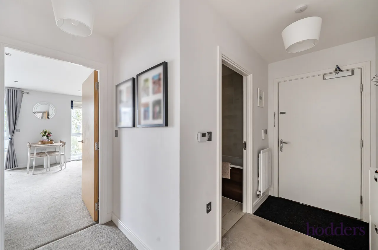 Hawker Drive, Addlestone, KT15, photo 9