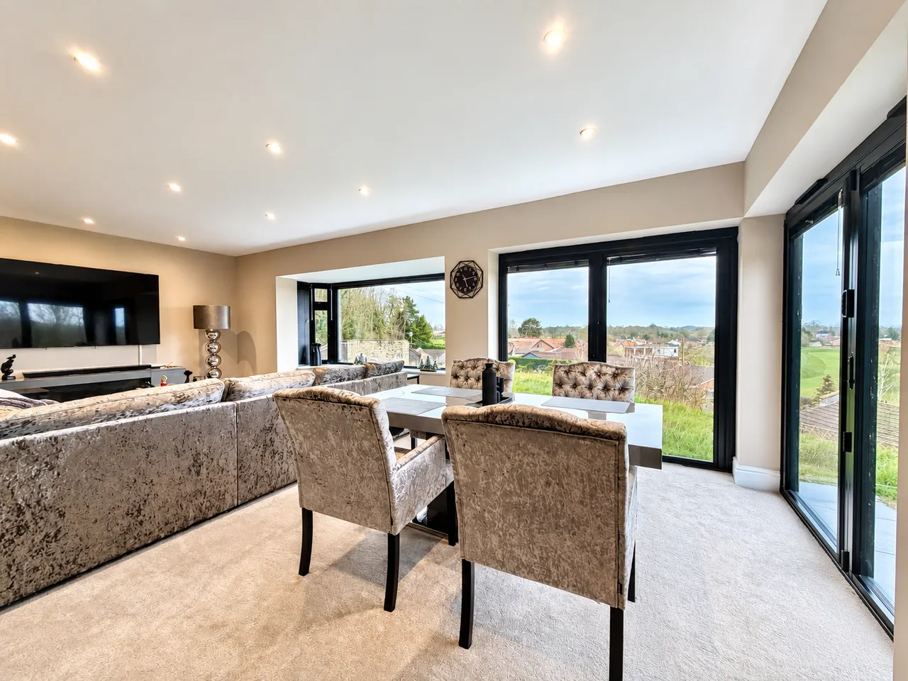 Dibdale Road, Neasham, DL2, photo 9