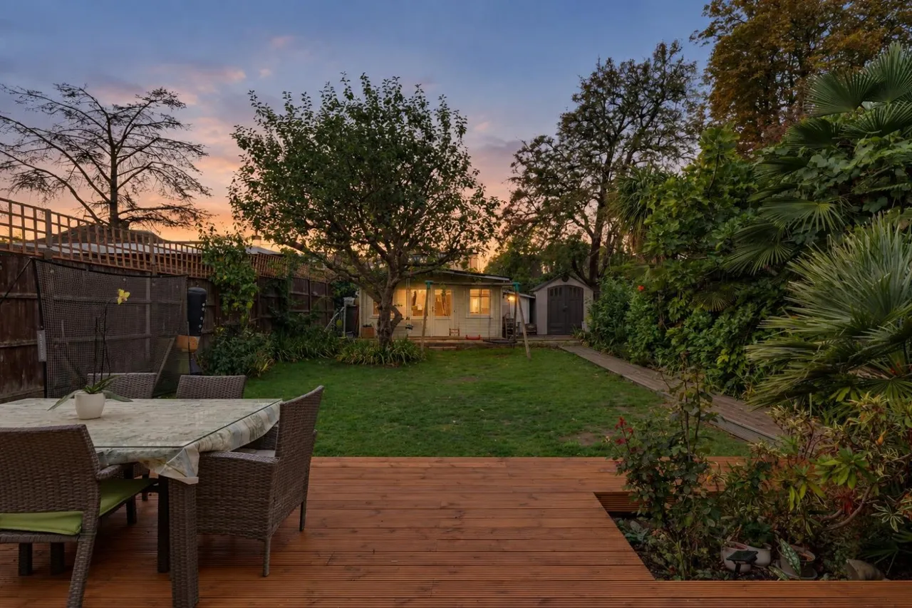 Purley Avenue, London, NW2, photo 14