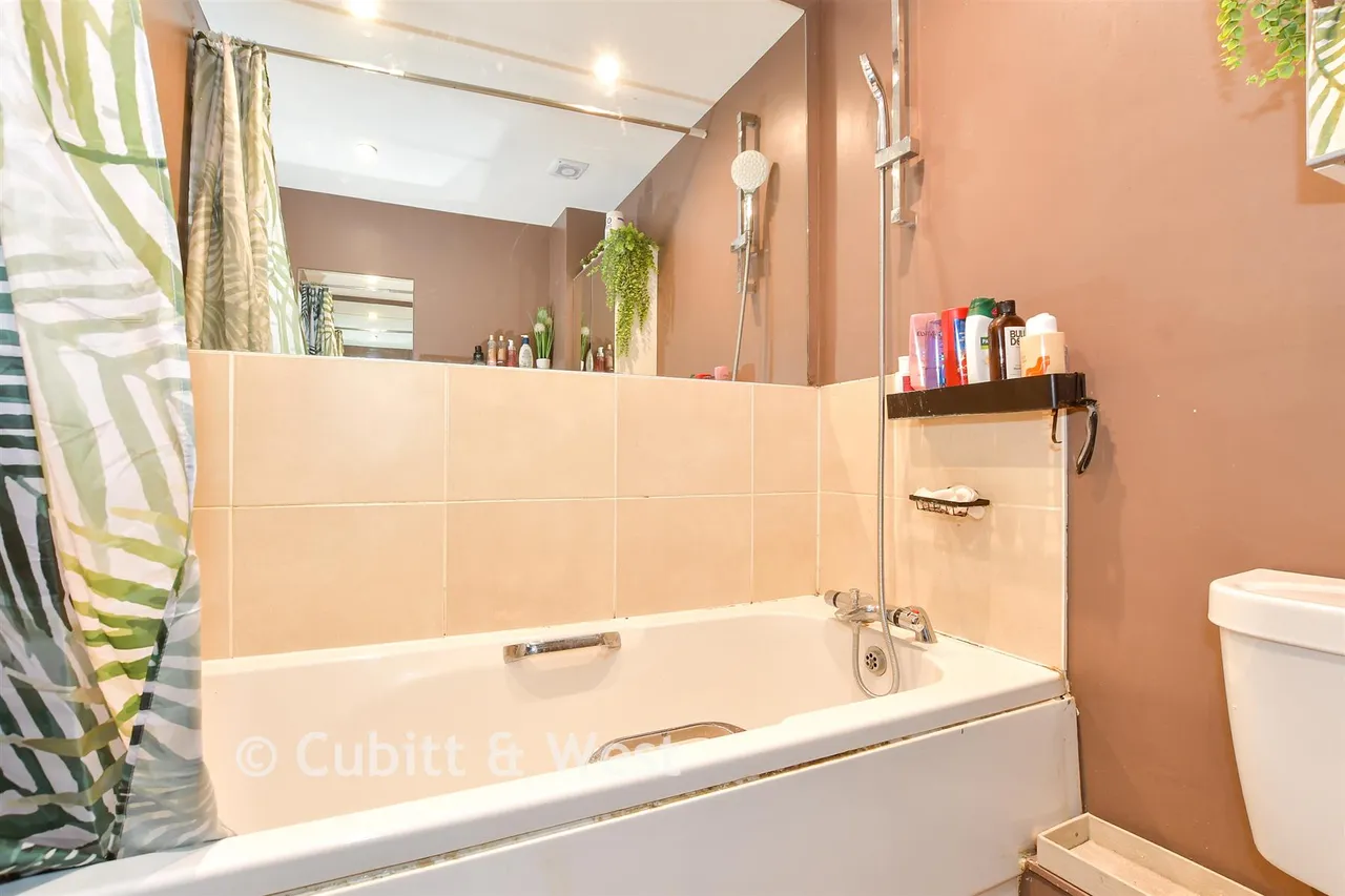 Osborne Way, Bognor Regis, PO21, photo 13