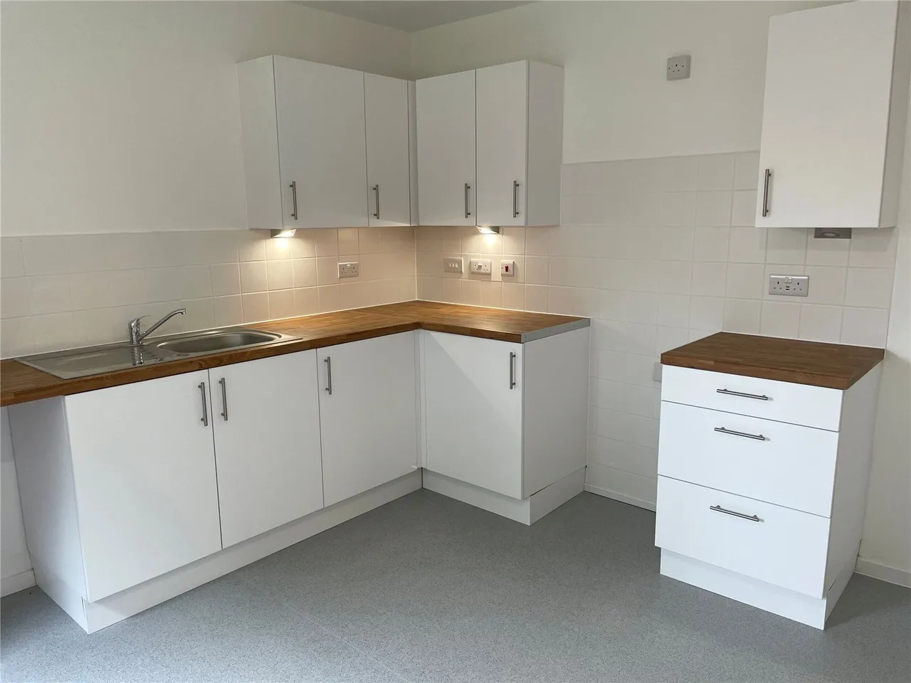 Cwm Y Lladron, Garden Village, SA4, photo 8